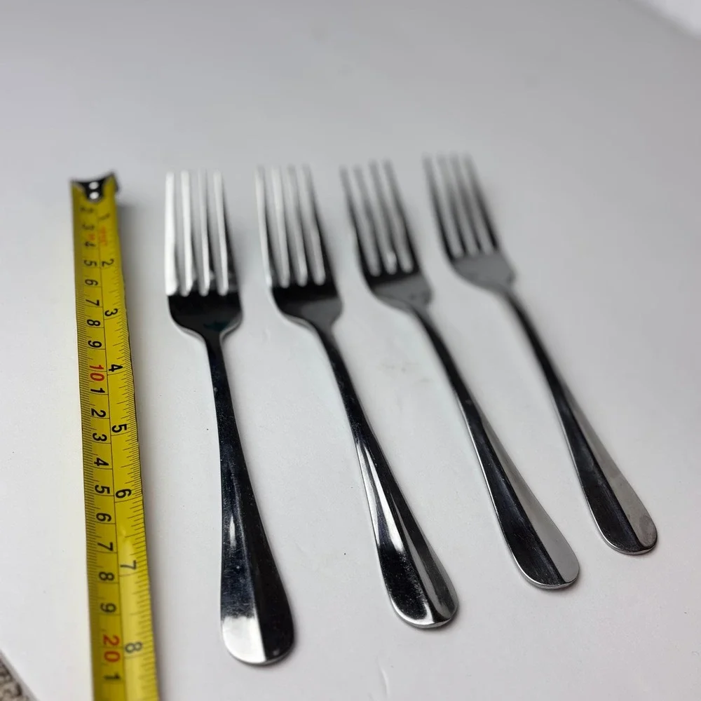 Pfaltzgraff‎ 18/0 Stainless Steel Dinner Forks Set of 4 Silver Glossy 8 inch